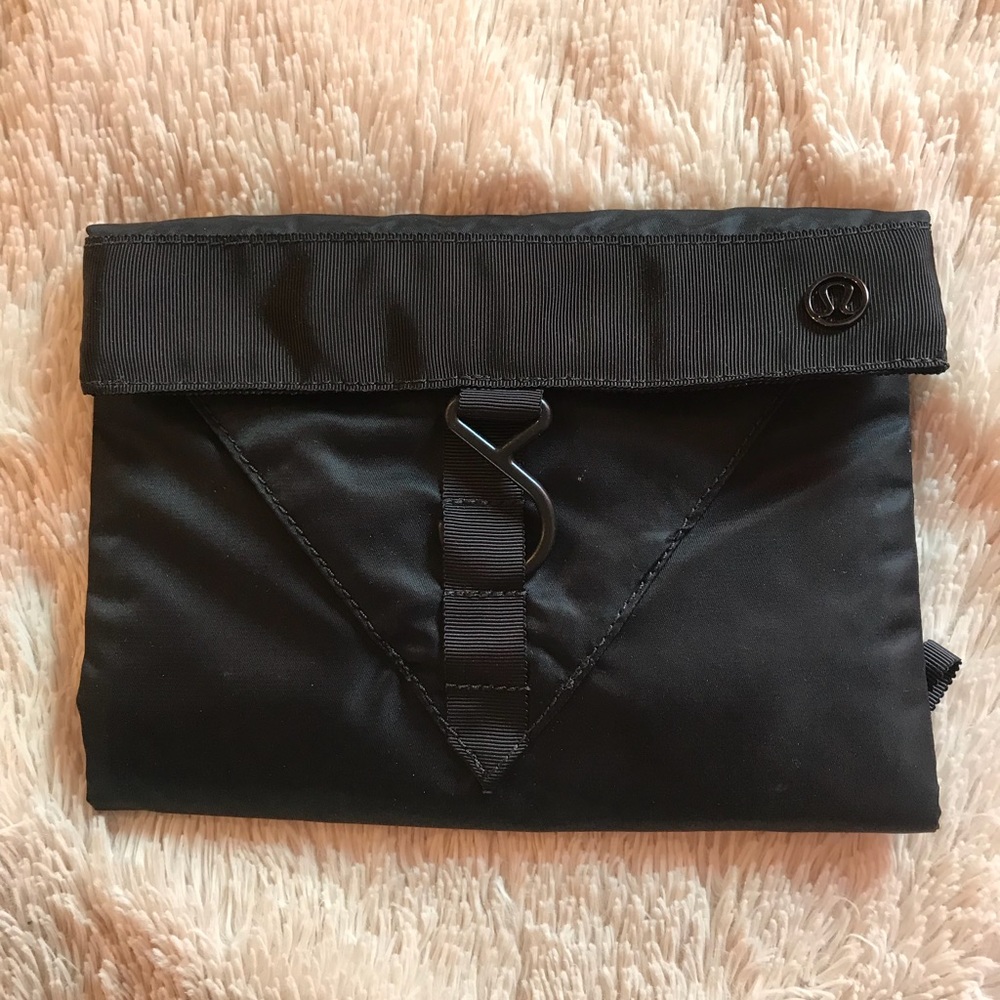 Lululemon travel kit